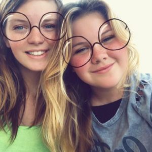 Meet your Posher, Leanne